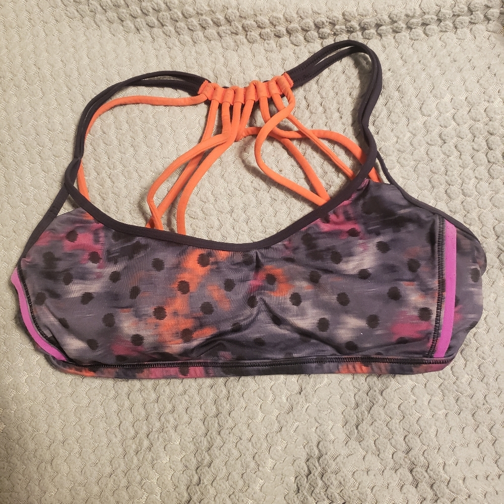 Lululemon sports bra